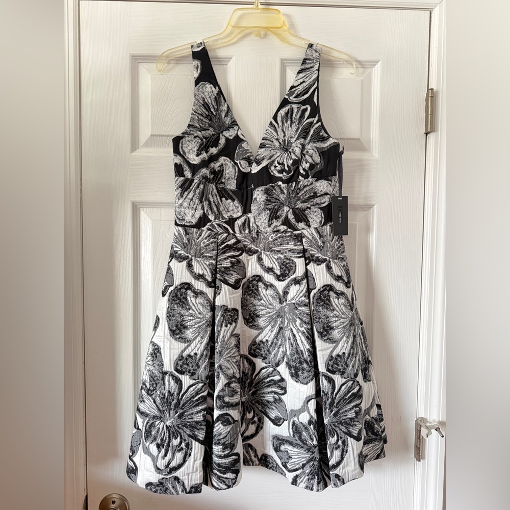 Vera Wang Black and White Floral Fit-and-Flare Dress